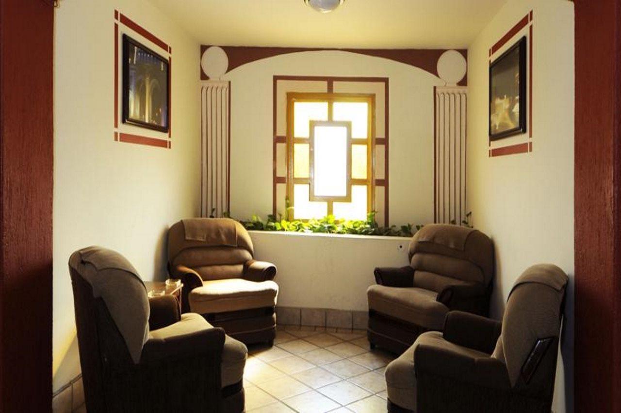 Hotel Arboledas Industrial Гуадалахара Екстериор снимка